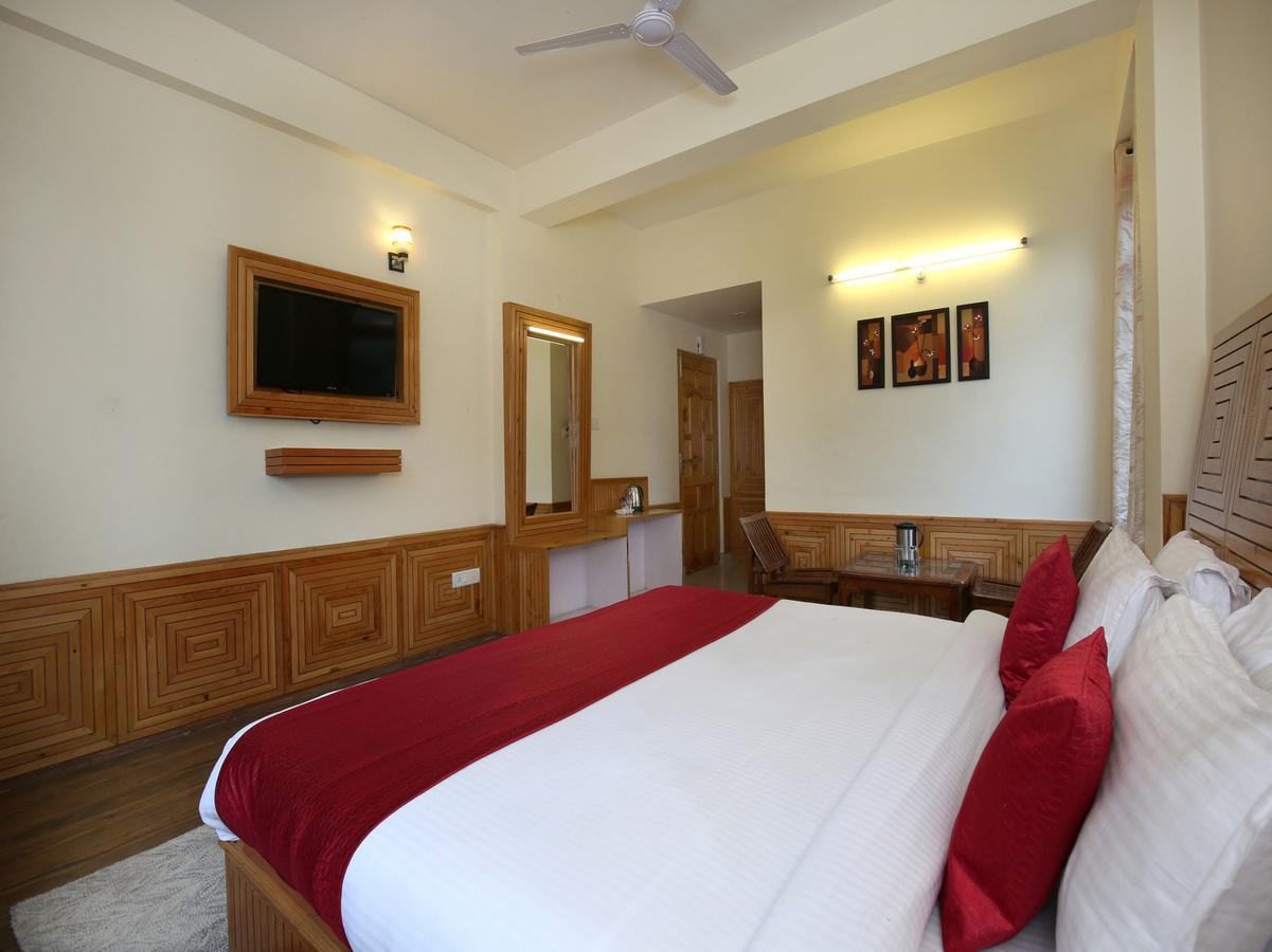 Oyo 10116 Hotel Rhythm Retreat Manāli Екстериор снимка